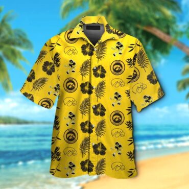Iowa Hawkeyes Short Sleeve Button Up Tropical Hawaiian Shirt